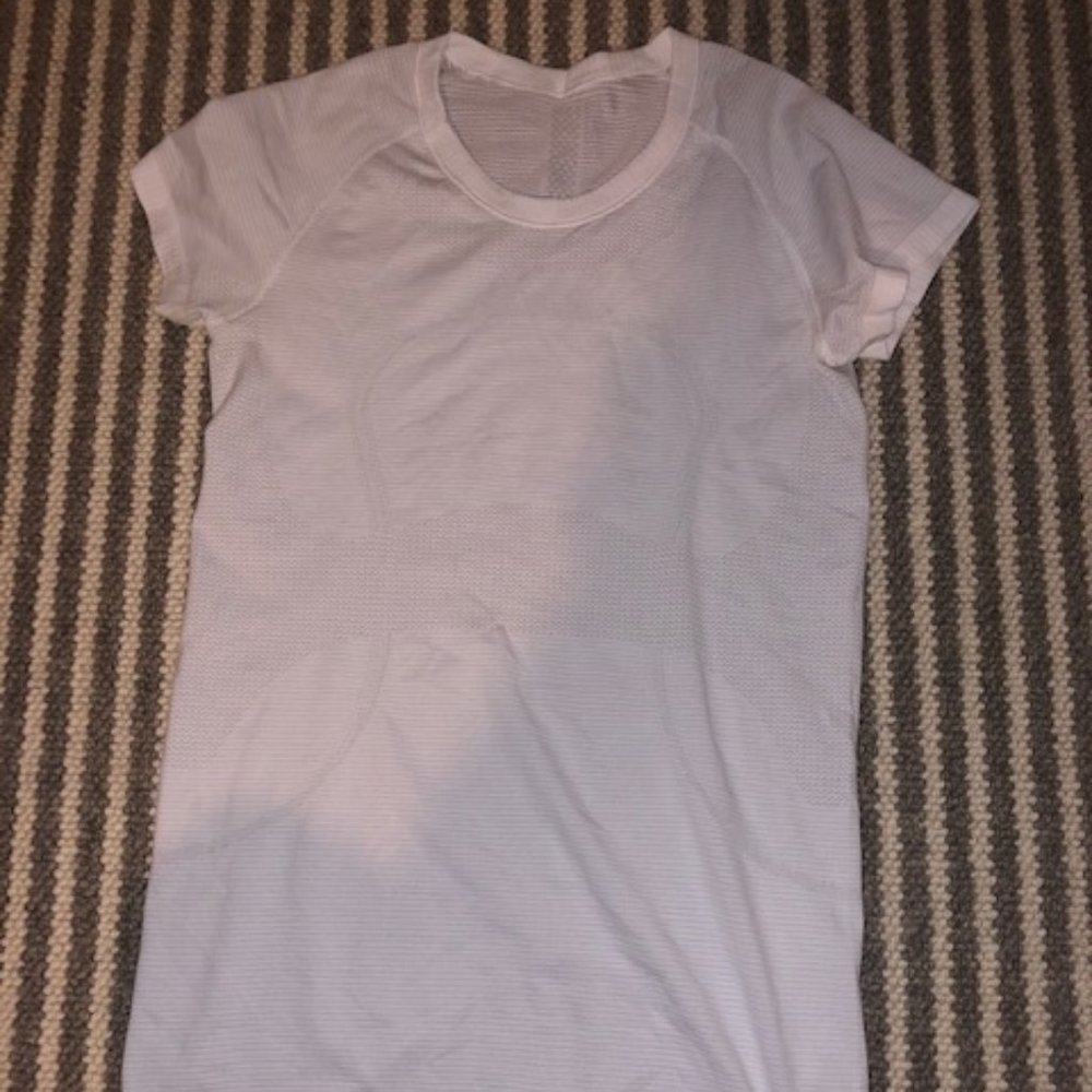 Lululemon Swiftly Tech Short Sleeve